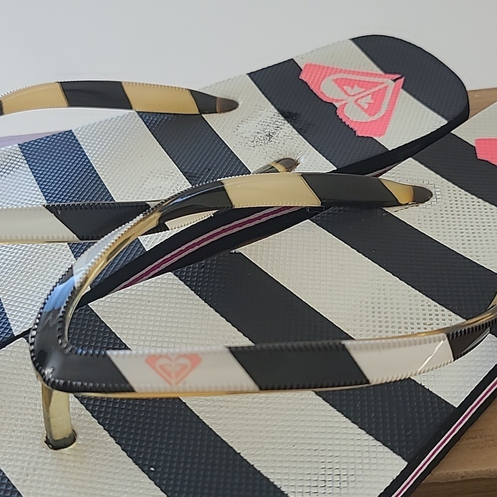 Roxy Black and White Striped Sandals - Picture 7 of 7
